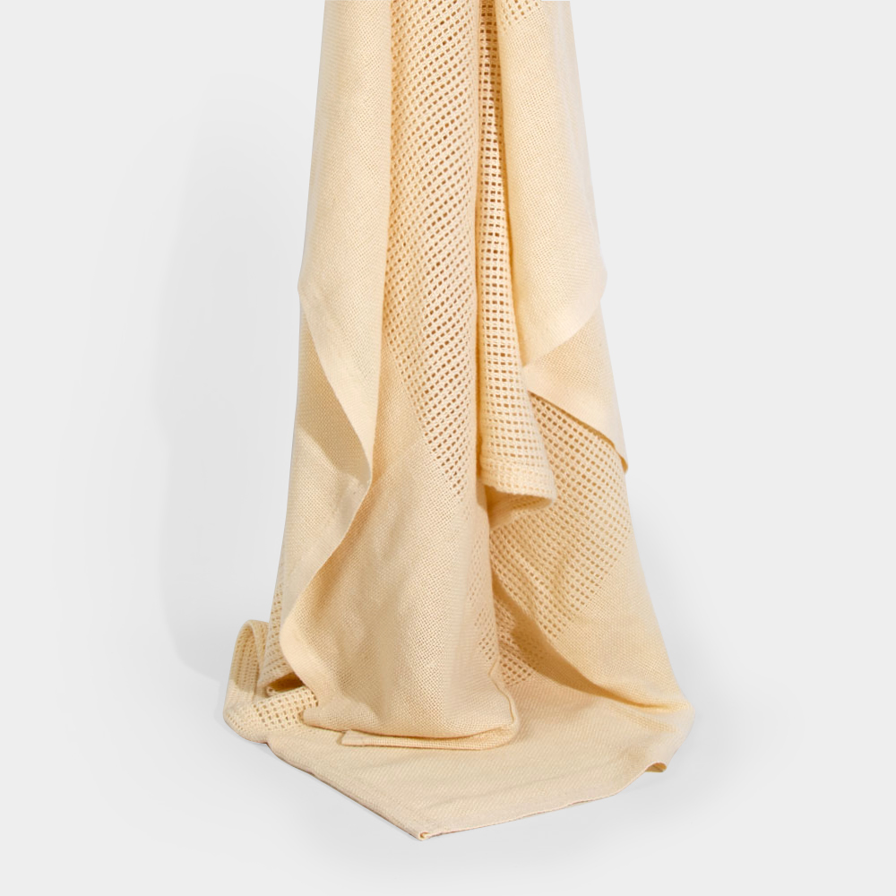 Inherent Flame Retardant Blanket Fabric Polyester Fire Retardant Knitted Blanket