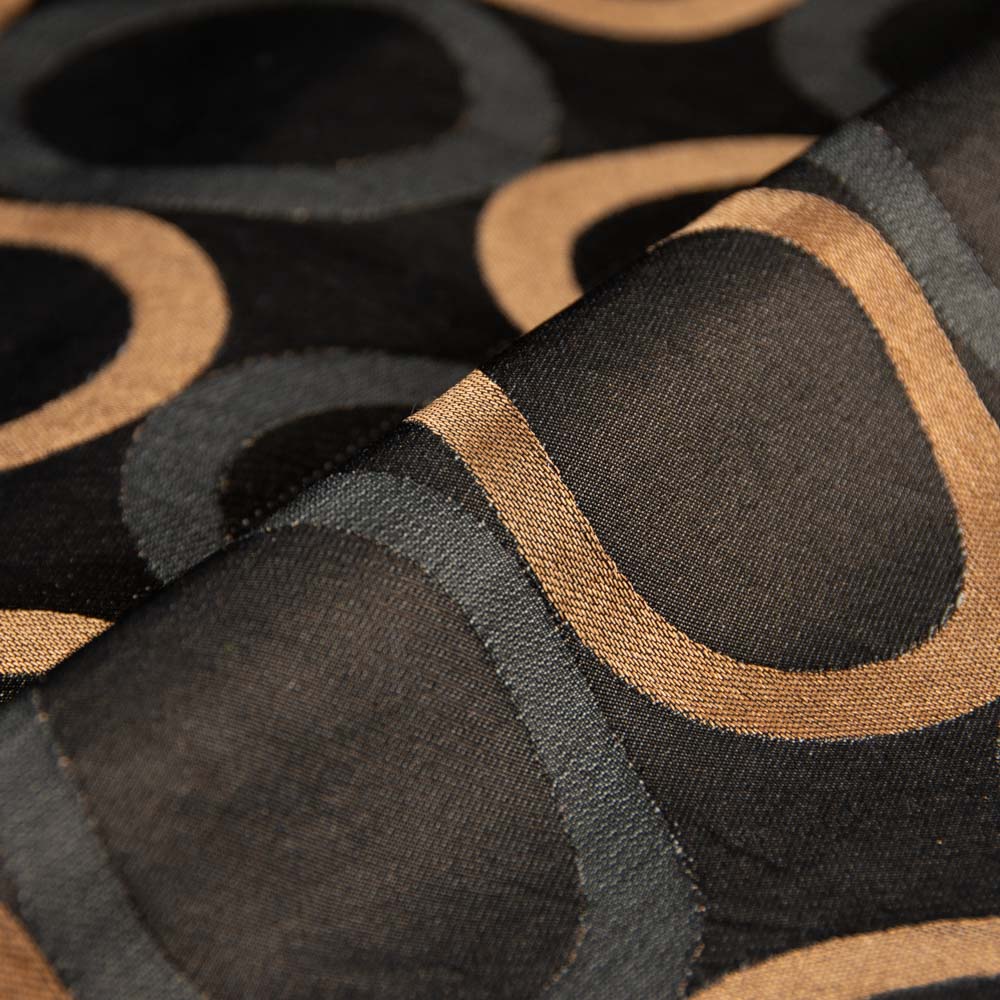 Black Flame Retardant Yarn Dyed Jacquard Fabric for Curtains, 150cm Width, 100% Polyester
